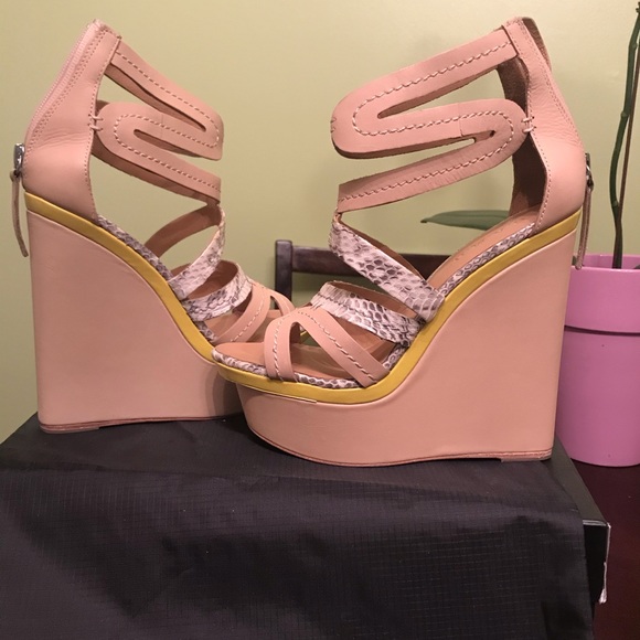 L.A.M.B. Gorgeous platform sandals - Picture 3 of 10